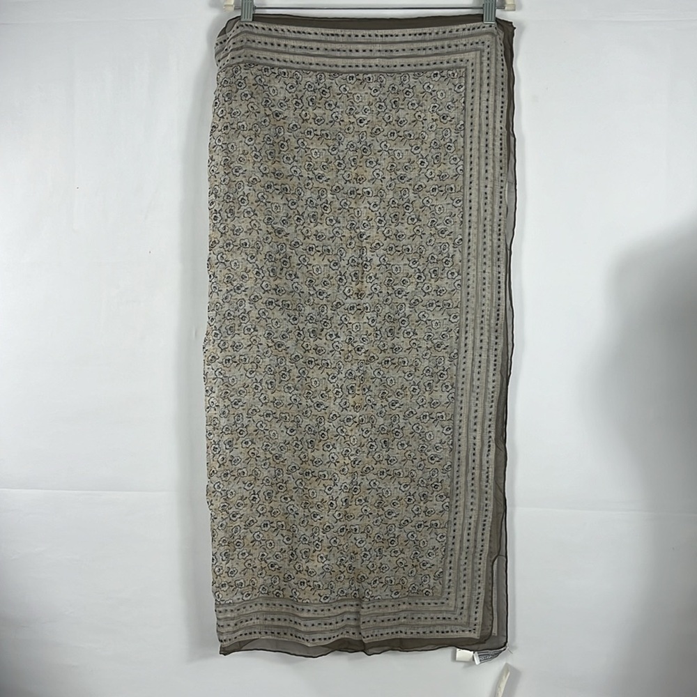 Doncaster Flower Stripe Border 100% Silk Scarf Color Sand Rolled Edges NWT - Picture 5 of 12